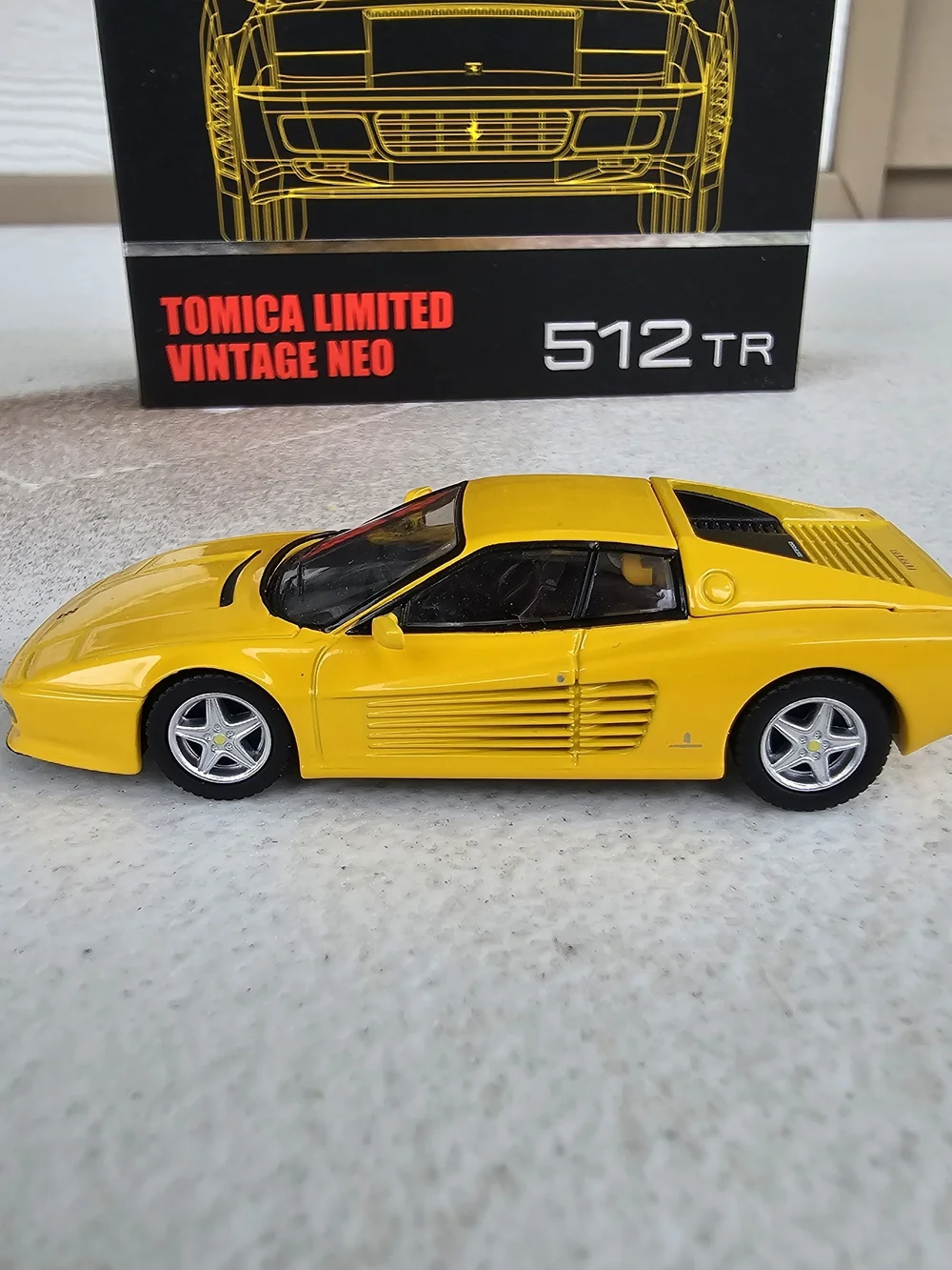 Tomica Limited Vintage NEO Ferrari 512 TR Yellow Takara Tomy Mall Exclusive 1/64